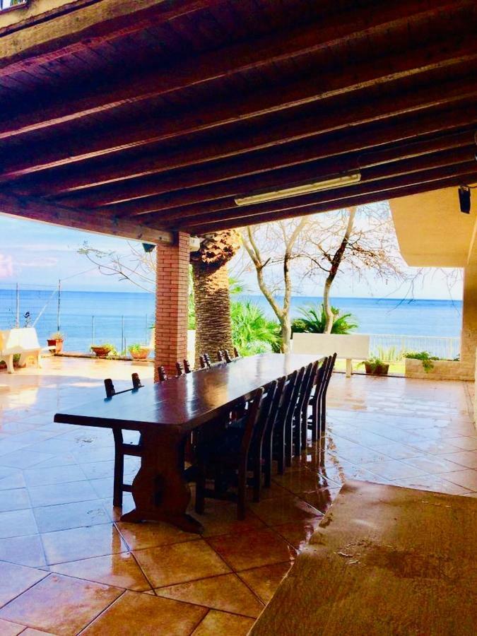 Villa Vela Аугуста Екстер'єр фото
