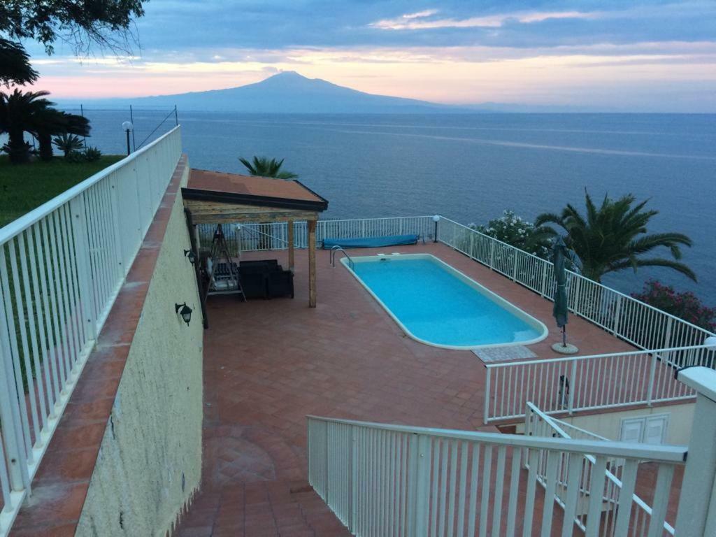 Villa Vela Аугуста Екстер'єр фото