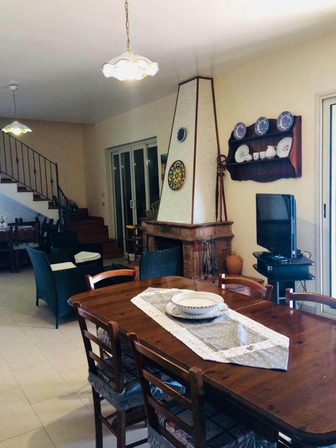 Villa Vela Аугуста Екстер'єр фото